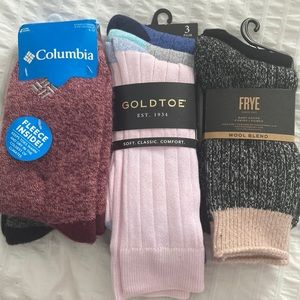 Woman’s socks NEW in package 7 pairs total